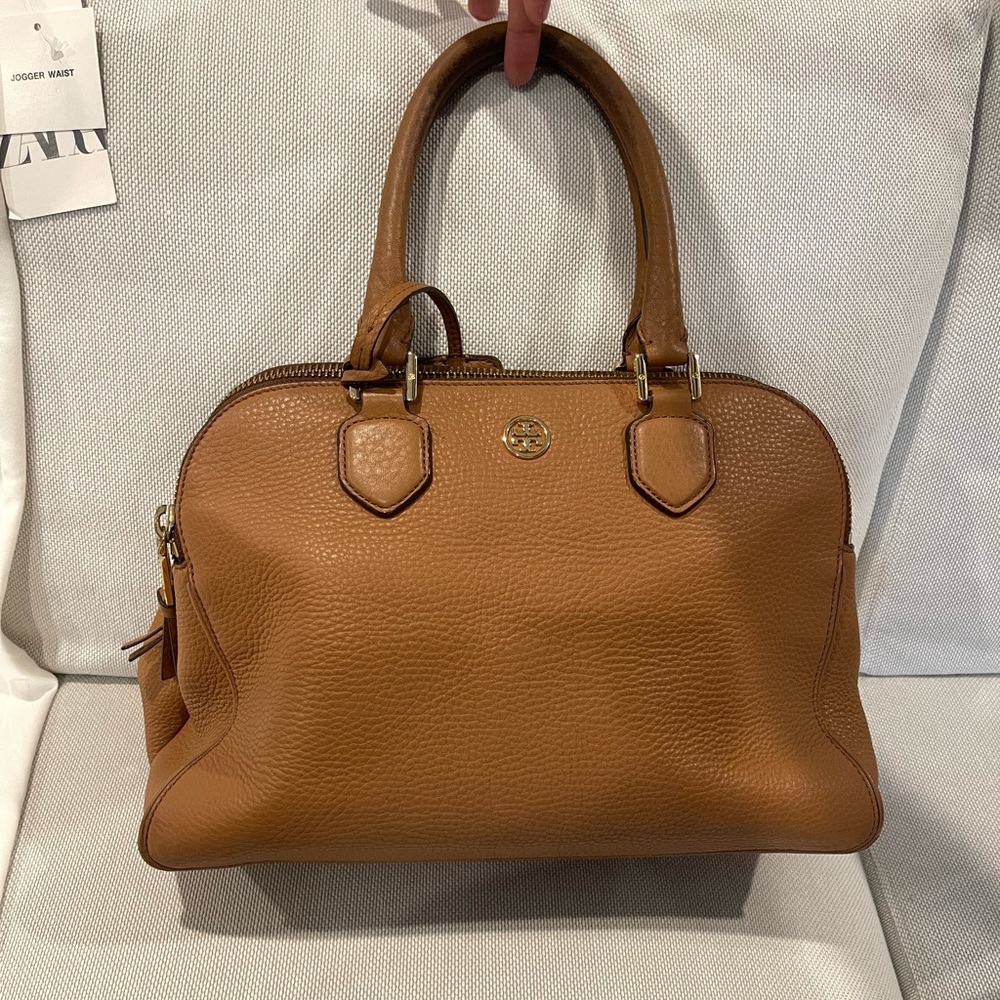 TORY BURCH Robinson Pebbled Triple Zip Satchel Tiger's Eye Tan Leather T…